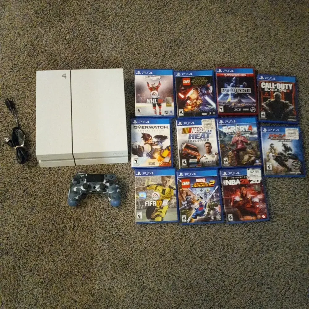 Playstaion 4 Console w Games